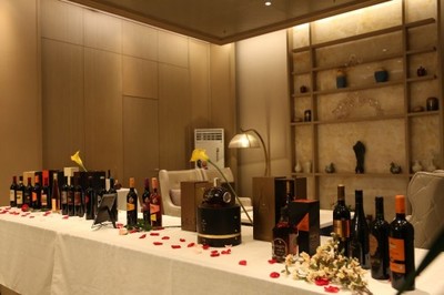 張?jiān)Ｅc京東達(dá)成戰(zhàn)略合作 全力沖刺3年10億新目標(biāo)